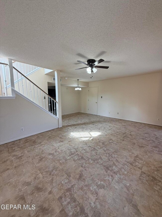 Building Photo - 12008 Castle Woods Dr