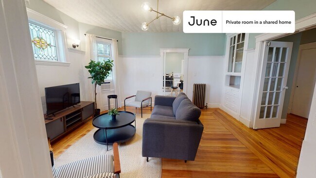 Photo - Private bedroom in 4 bed/1 bath Home