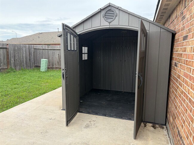 Foto del edificio - 24307 Hampton Terrace Ln