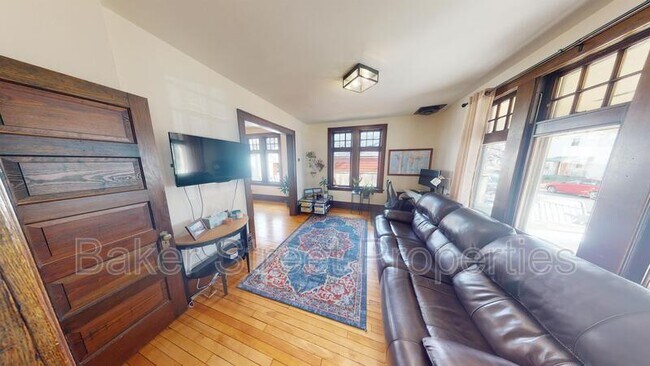 Foto del edificio - 809 Sycamore Pl