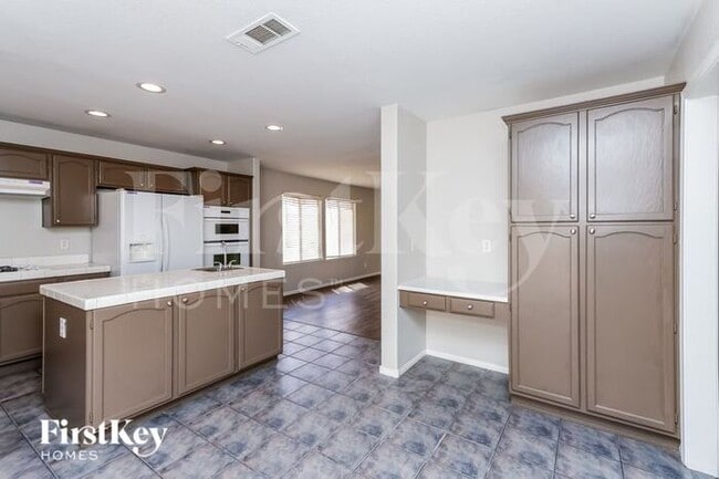 Building Photo - 7908 Turtle Cove Ave