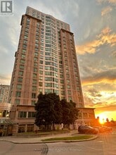 Building Photo - 18-2118 Lee Centre Dr
