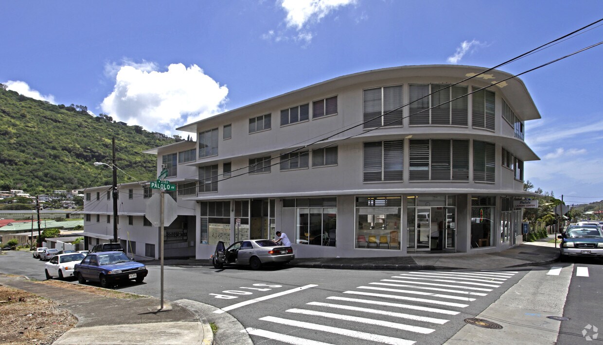 Primary Photo - 2143 Kauhana St