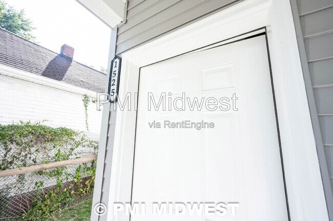 Foto del edificio - 1525 E Market St