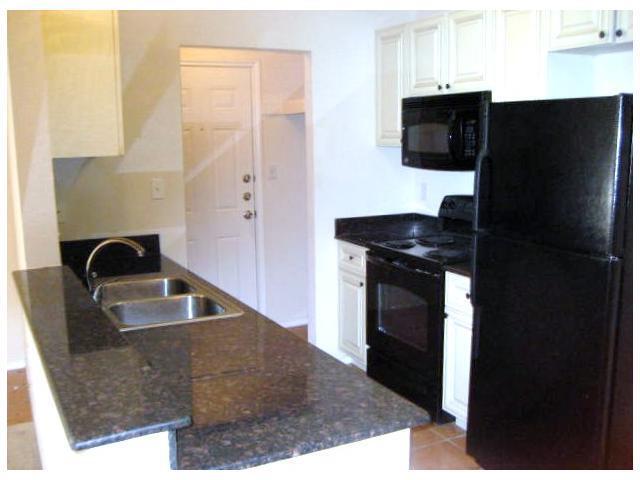 Foto del edificio - 717 Claremont Pkwy