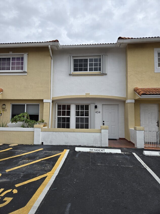 Primary Photo - 209 NW 109th Ave