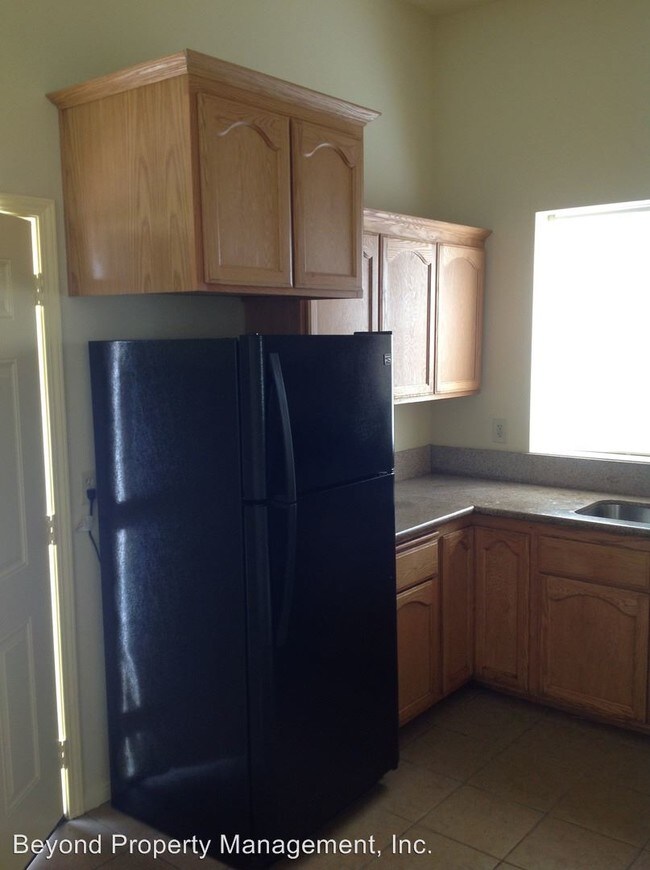 Building Photo - 2 br, 1 bath House - 1724 1/2 National Ave
