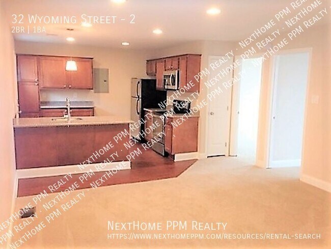 Building Photo - 32 Wyoming St