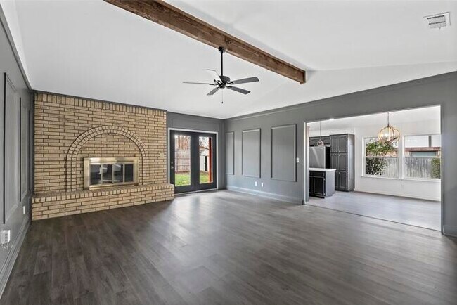 Foto del edificio - 3605 Dover Ln