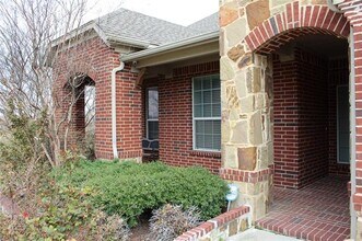 Building Photo - 6194 Myrtle Ln