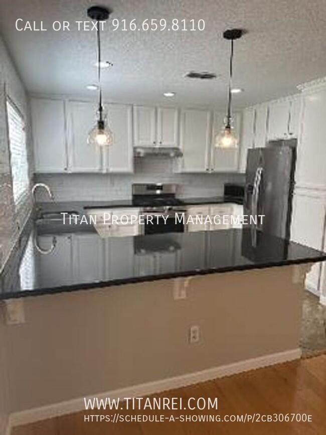 Building Photo - 200 Scepter Ct