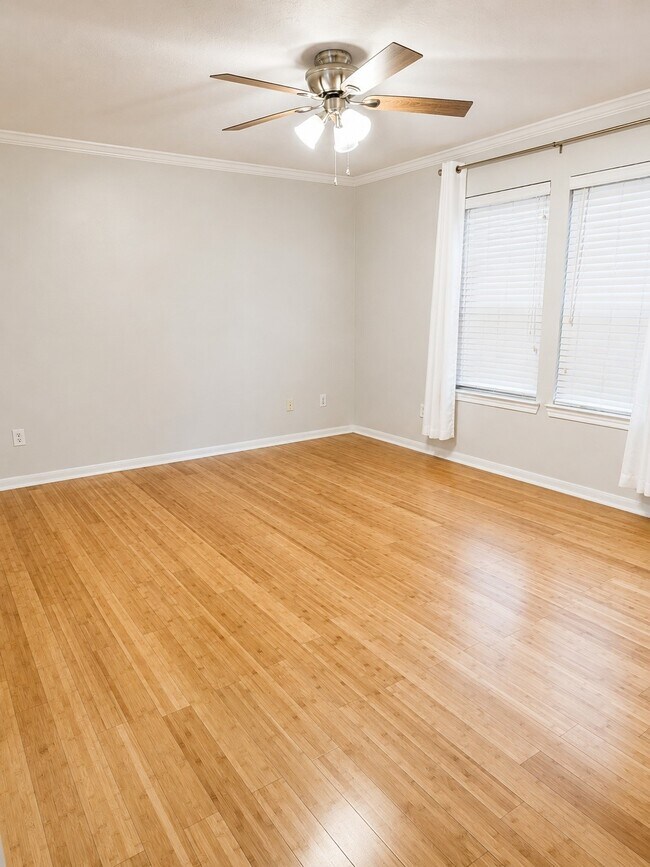 Foto del edificio - 1208 Andrews St