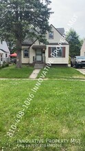 Building Photo - 533 W Pulaski St