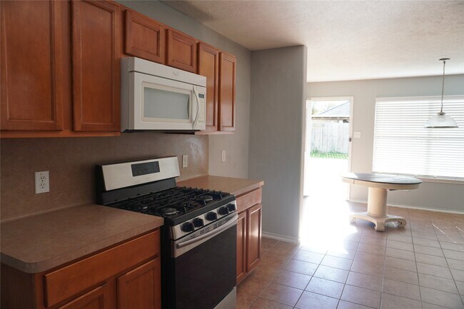 Foto del edificio - 4727 Live Meadow Ln