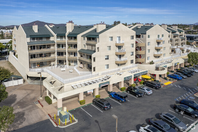 Building Photo - La Mesa Village Plaza