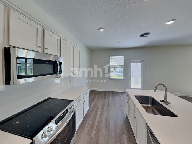 Foto del edificio - 5937 Thistleberry Flds Ln