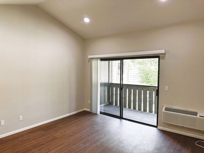 Building Photo - Fully Remodeled Second Story Condo with La...