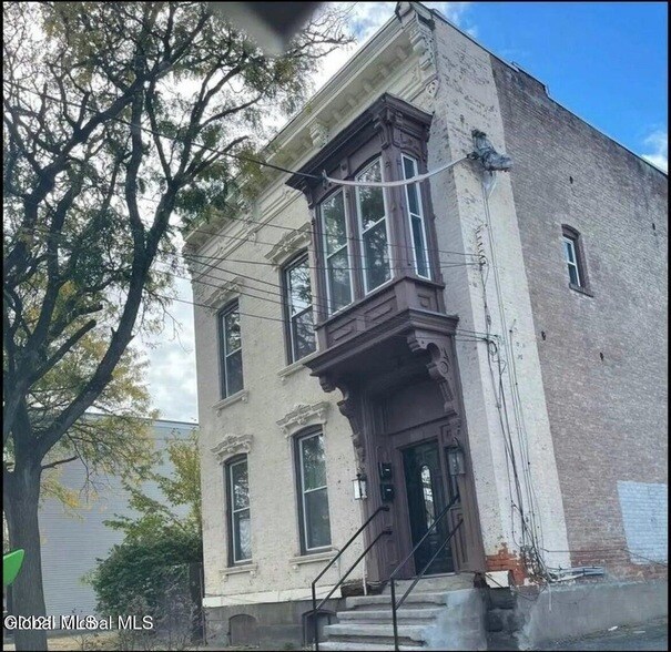 Foto principal - 1023 Barrett St