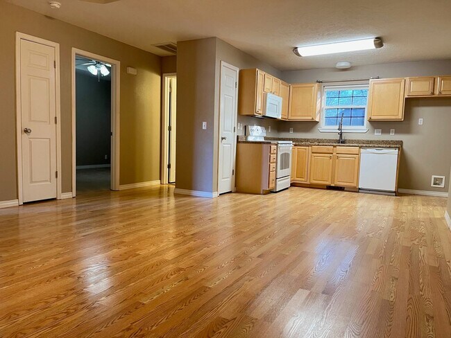 Foto del edificio - 2 Bed/1 Bath Home