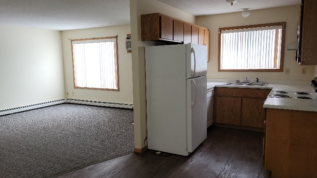 Building Photo - 1017 13th St N