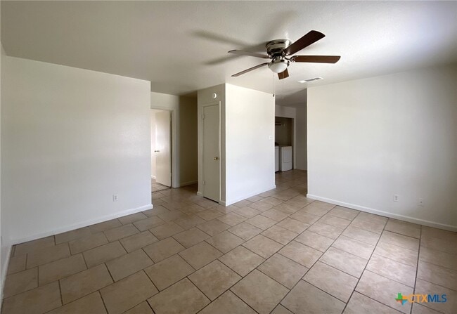 Building Photo - 1706 Windward Dr