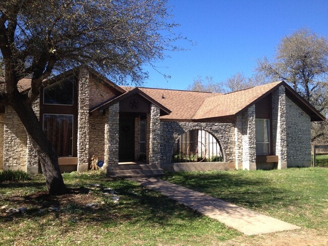 Building Photo - 10600 Little Thicket Rd