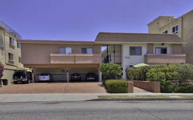 Foto del edificio - 1522 Centinela Ave