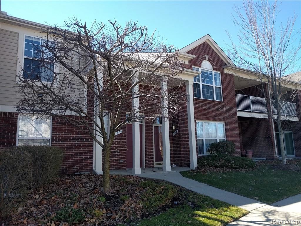 Primary Photo - 1706 Deepwood Cir
