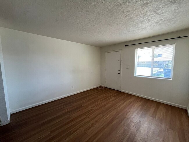 Foto del edificio - 373 N Nevada St