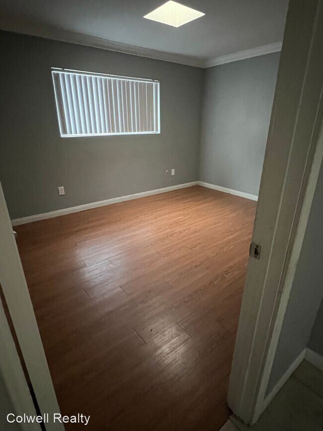 Building Photo - 3 br, 2 bath House - 562 7th Street