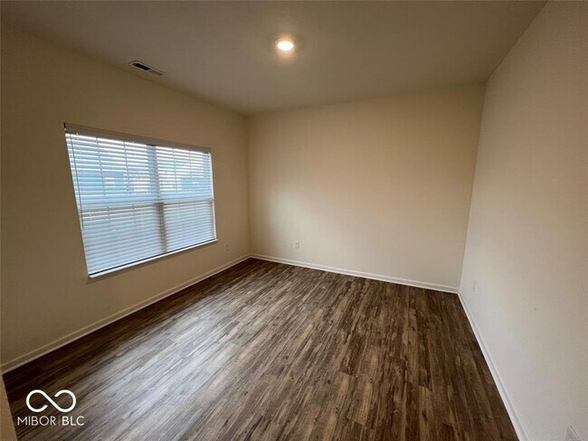 Foto del edificio - 5899 Stubbington Ln