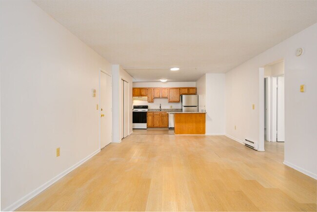 Foto del edificio - 221 Stow Ave., Hudson Terrace Apts.