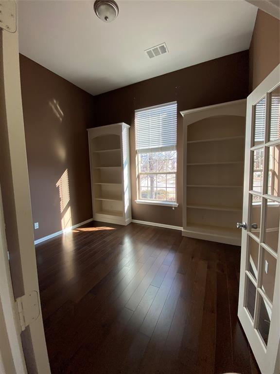 Building Photo - 2721 Tradewinds Dr