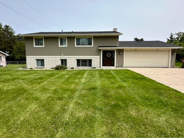 Foto principal - 11130 Stanford Ave