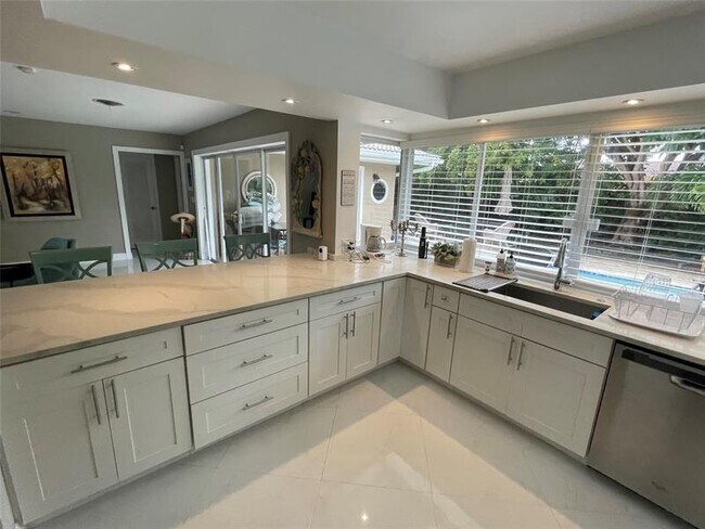 Foto del edificio - 2050 NE 62nd St