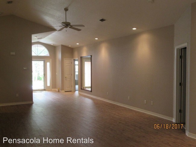 Building Photo - 2249 Valle Escondido Dr