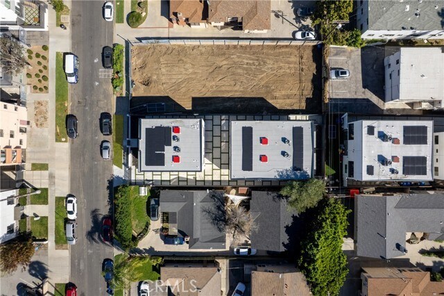 Foto del edificio - 14420 Tiara St