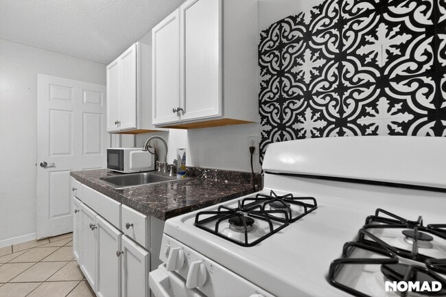 Foto del edificio - 3727 Windsong Chase