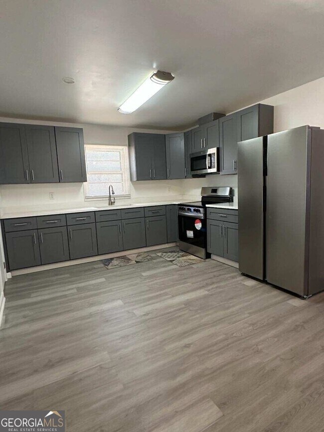 Foto del edificio - 6051 Park Dr