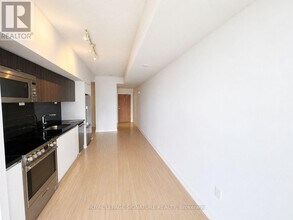 Building Photo - 75 Queens Wharf Rd