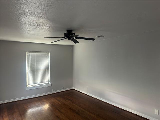 Building Photo - 5012 W University Blvd