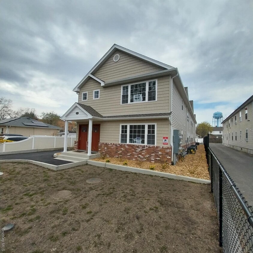 Building Photo - 343 Jackson St