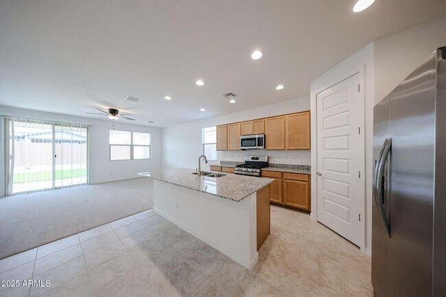 Building Photo - 25208 N 172nd Dr