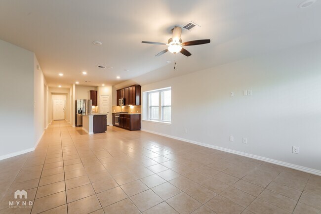 Building Photo - 634 Batten Way