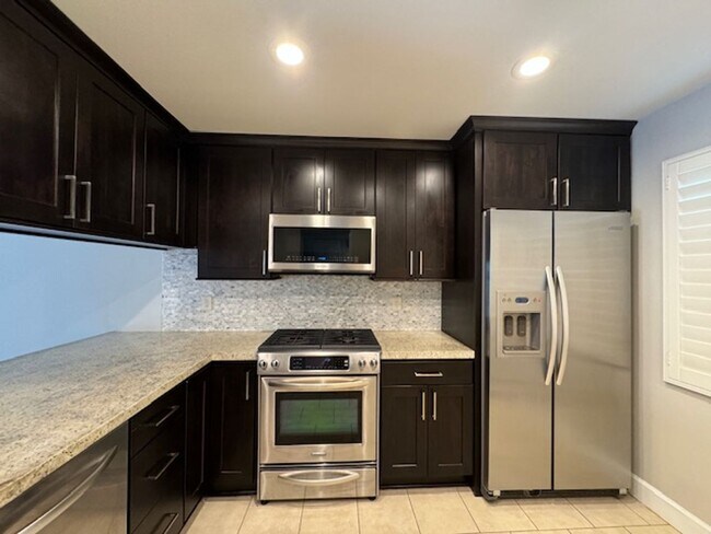 Foto del edificio - Serene 2 bedroom townhome