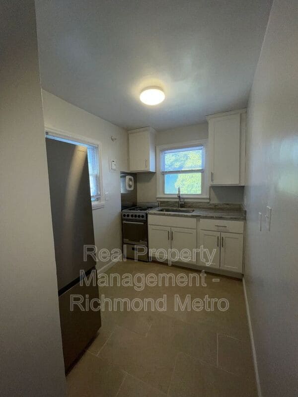 Building Photo - 602 E Brookland Park Blvd