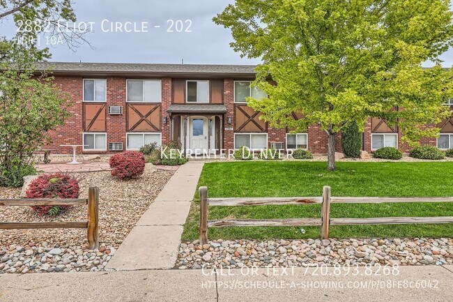 Building Photo - Newly Renovated Charming 1 Bedroom Apartme...