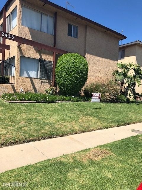 Primary Photo - 2425 W Imperial Hwy