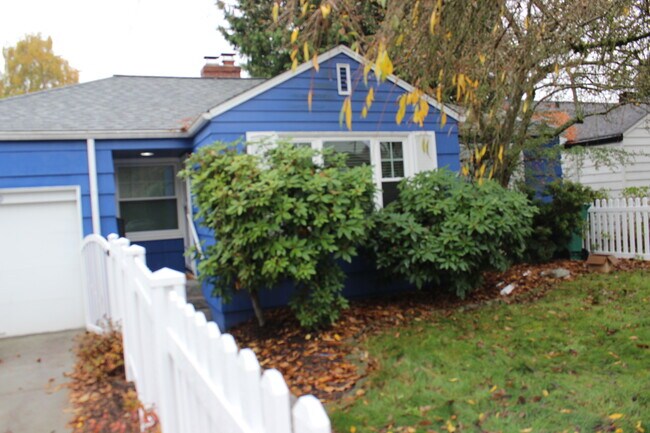 Foto del edificio - 4409 NE 65th St