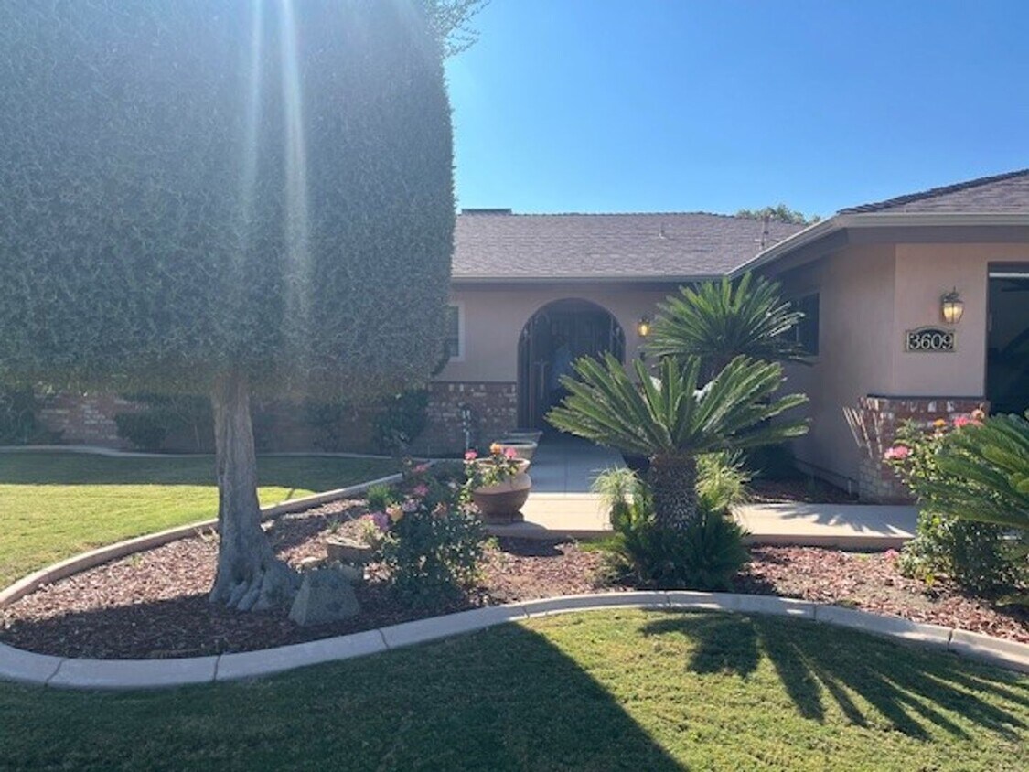 Foto principal - 3609 Planz Rd